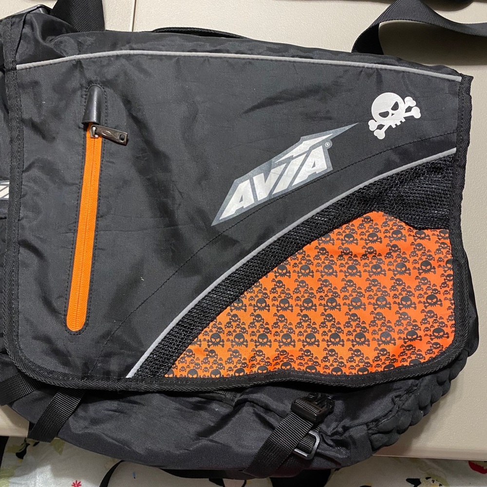 Avia Airbak Skeleton Messenger Bag
